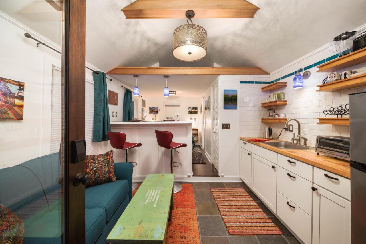 Secluded Patio Cottage Right By All The Action بورتلاند المظهر الخارجي الصورة